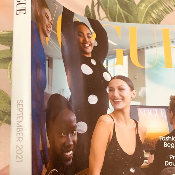 Vogue Sept 2021 collectible new supermodels cover - Picture 4 of 4